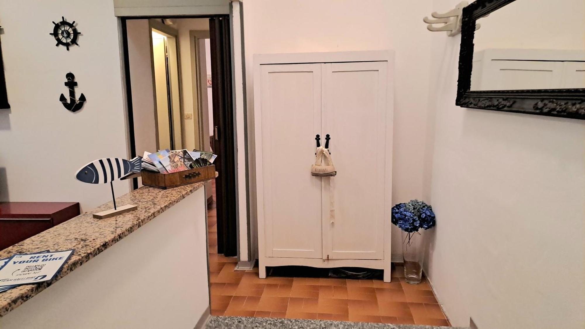 Blue Breeze Apartment Germignaga Екстериор снимка
